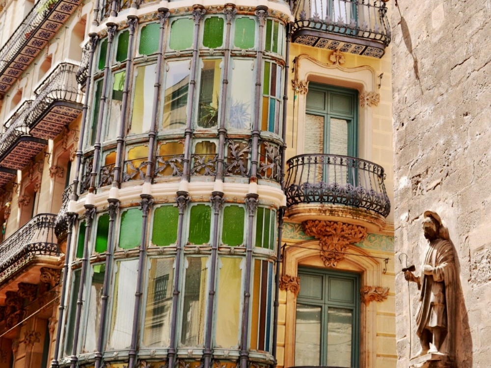 Lleida Capital fachada de uno de los monumentos de la capital